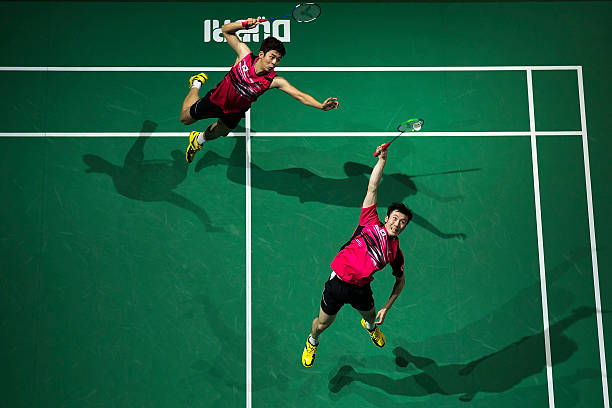 羽毛球拍品牌大PK：谁才是真正的性价比冠军？