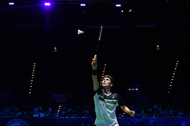 新手必看:10大羽毛球拍品牌选购避坑指南