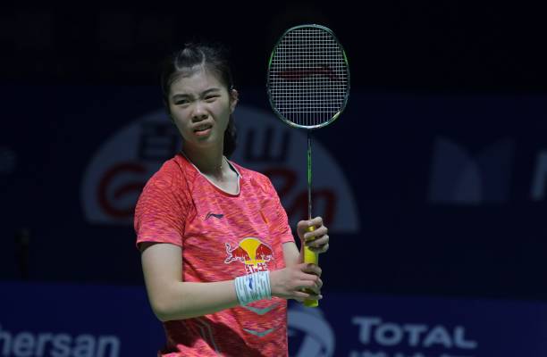 羽毛球单打必胜技巧：图解教学全解析