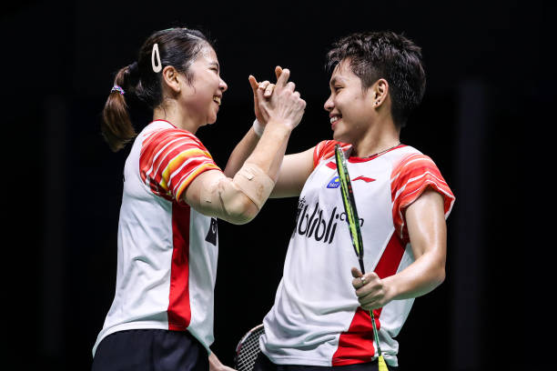 羽毛球单打场地标准尺寸详解：长宽与边界要求