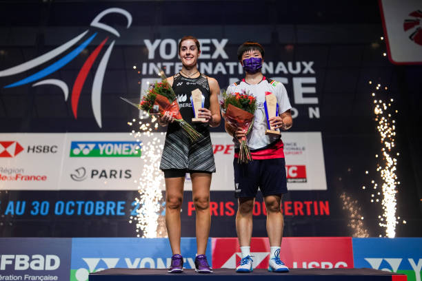 羽毛球拍重量影响手感？4U和5U的实战体验对比