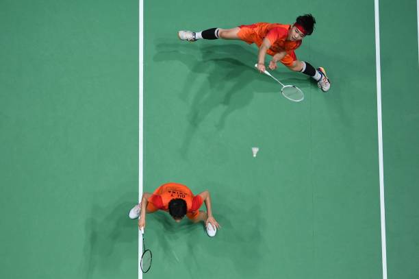 如何成为新加坡羽毛球教练?薪资、资格与职业发展指南