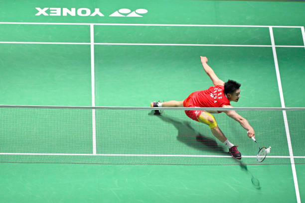 如何正确发力？高远球动作的核心技巧解析