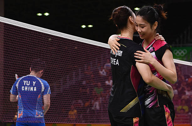 羽毛球场地面积详解：从线宽到缓冲区全解析