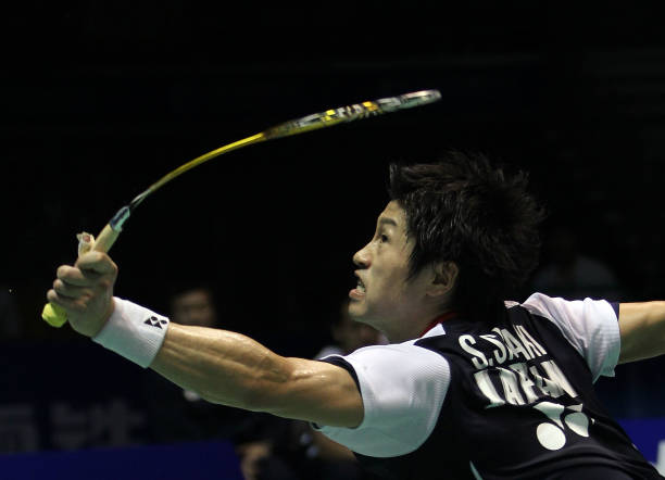 羽毛球拍Strike测评：速度与力量的完美结合