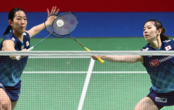 羽毛球场地标准形状与尺寸图解