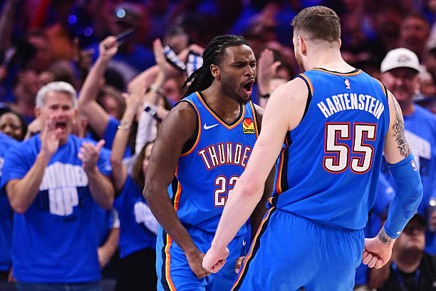 篮球战术基础：1~5号位的功能与协作方式