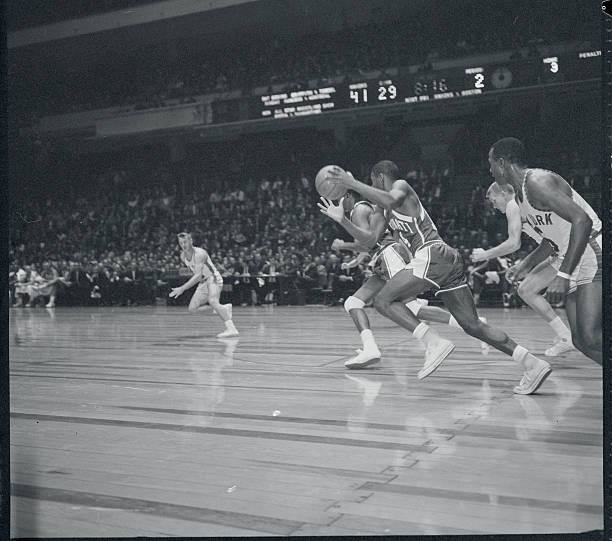 篮球基本功速成：初中生动作教学视频指南