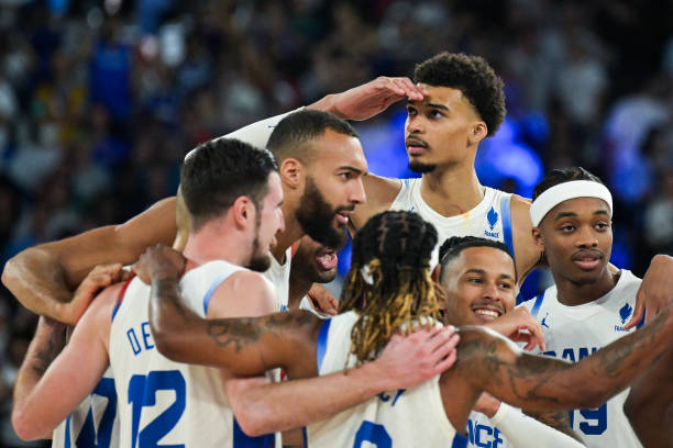 字母哥盖帽甜瓜,展现全能防守能力