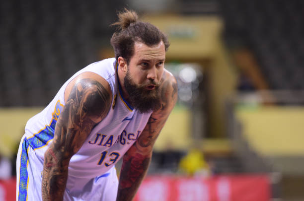 三分球定乾坤：记最惊心动魄的一场比赛