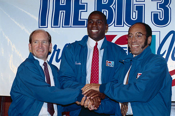 篮球运球技巧全解析：提升控球能力的必备指南