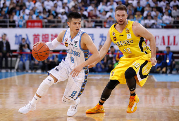 高清库里头像：捕捉篮球之神的帅气瞬间