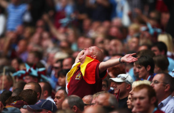 八波比分足球即时比分：赛事回顾与未来赛程全掌握