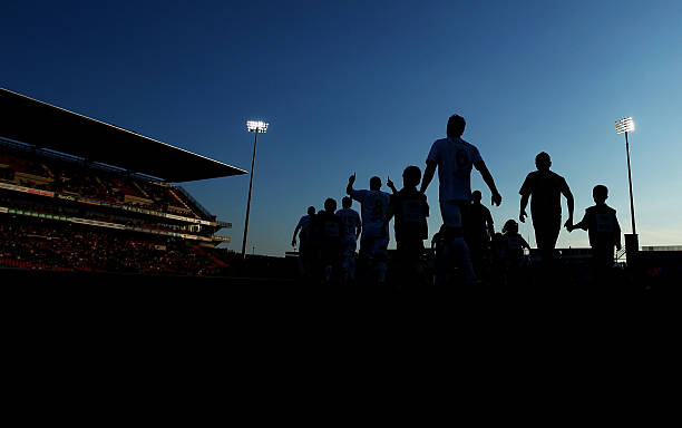 为什么贝克汉姆的鸡冠头能成为千禧年时尚符号？