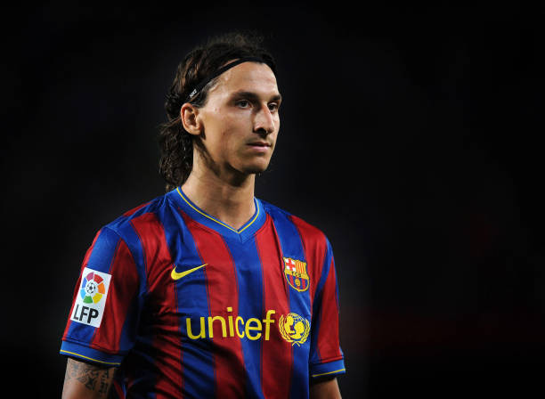 角球区距离球门多远?国际足联规定与裁判视角