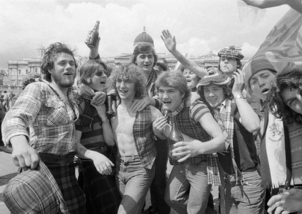 避免踩坑！FIFA足球世界最佳交易平台指南