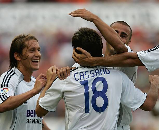 豪门对决：巴萨女足vs里昂女足，2025欧冠决赛预演？