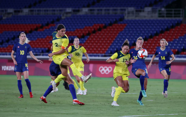 图解定位球传球：脚法、助跑与触球部位的细节分解