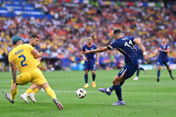 欧冠冠军奖杯背后的故事：设计与传承