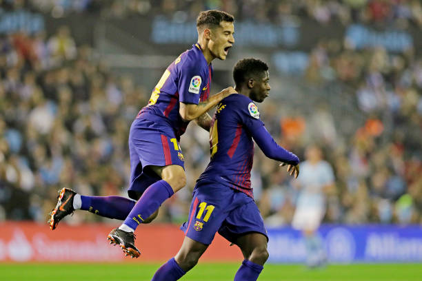 风格：荣耀向，纯粹展示其获得的奖项