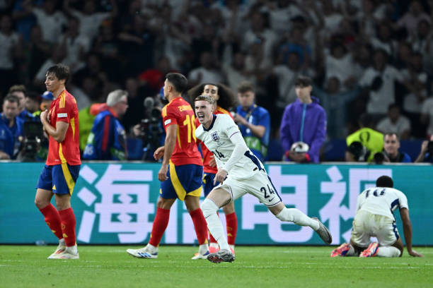 从正面阐述恪守本分、避免越位的重要性