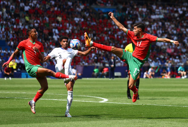 免费 vs 付费：哪款足球比赛回放软件更值得下载？