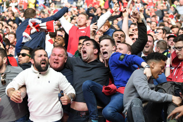 手机电脑都能看！全球足球比赛直播App推荐