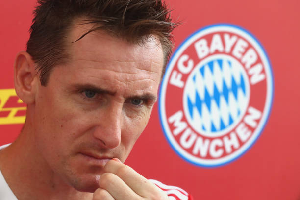 从贝利到梅西：法国足球评选的足球史上最伟大阵容