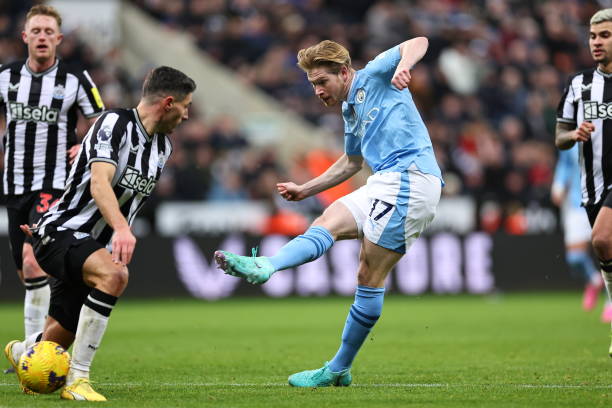 马拉多纳身材之谜：矮小身躯如何承载巨大能量？