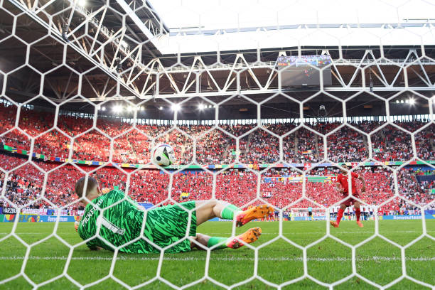 角球射门规则解析：为什么可以直接破门得分？