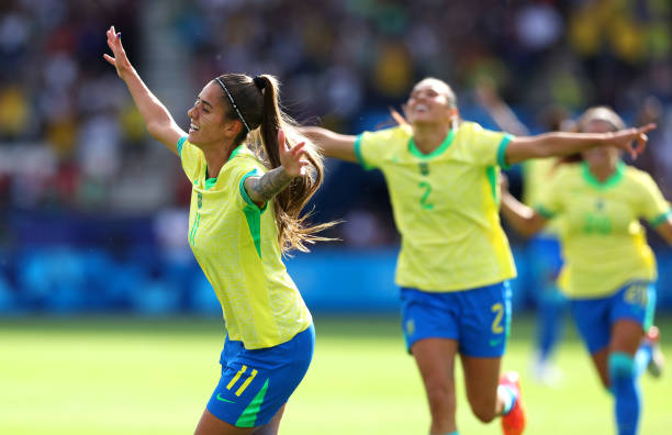 奥克兰城足球俱乐部的商业运营：小球队如何玩转大市场？