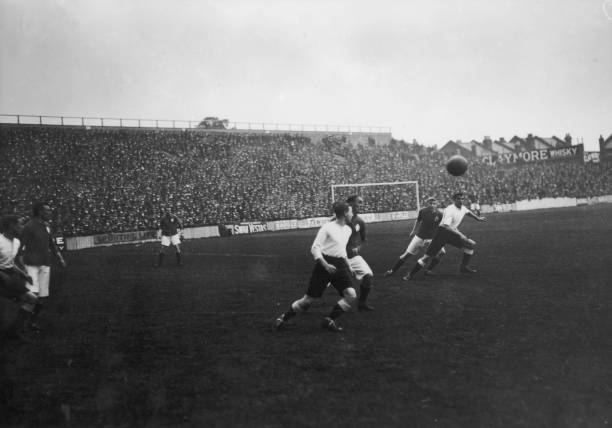 手机看球新体验!AI技术加持的智能足球APP来了