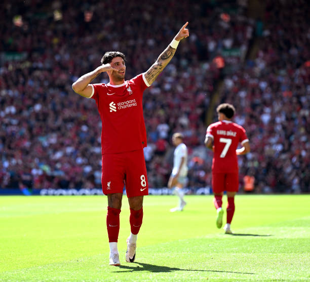 欧冠决赛选址标准解析:为何这些球场能承办欧洲最高水平赛事?