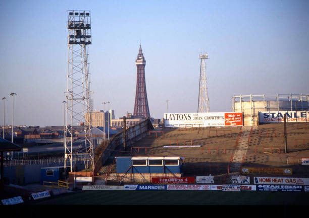 坎贝尔头球破门：阿森纳欧冠决赛的闪光时刻