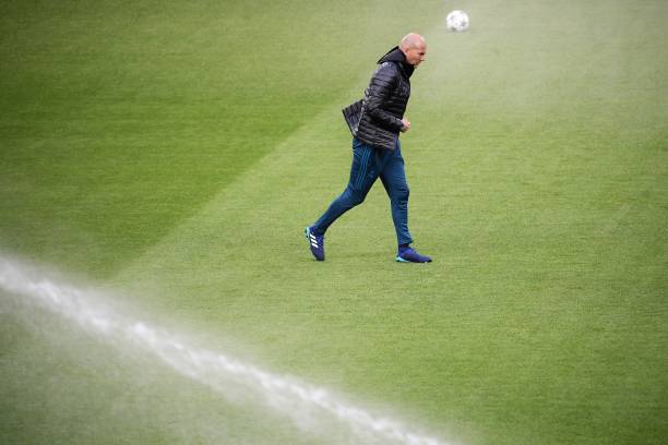 马拉多纳遗产再引关注，珍贵球衣拍卖创体育收藏新高