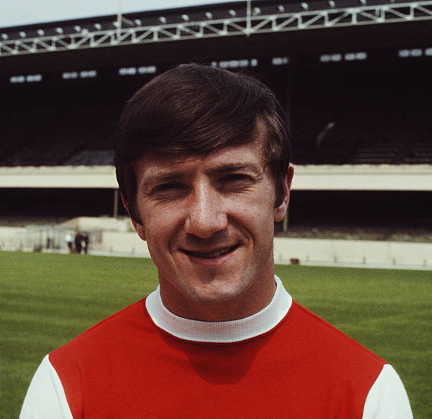 厨房、会堂与十字架：一位使徒妻子的三重世界