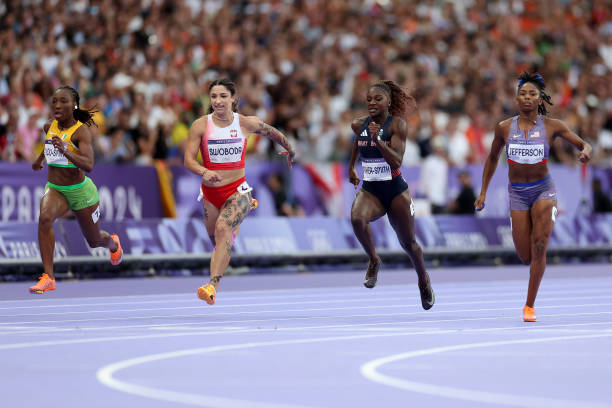 陈芋汐家庭访谈：父母眼中的冠军成长之路