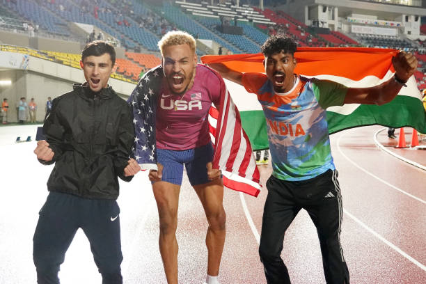 体坛巨星与商界大亨同框:霍启刚郭晶晶婚礼嘉宾亮点