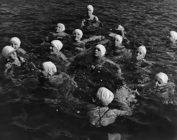 冬泳爱好者必看：游泳冬泳对身体的好处