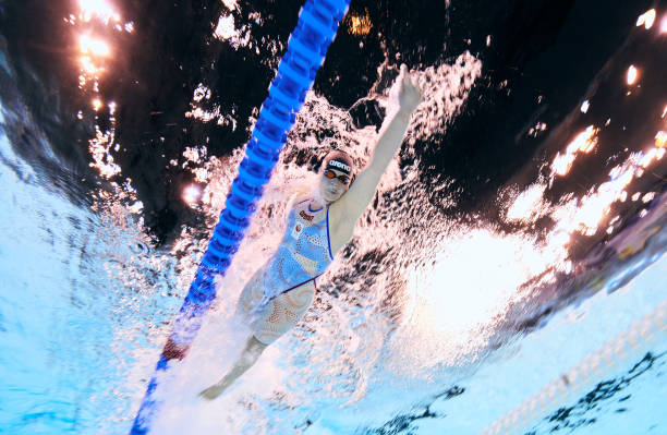 游泳能缓解腰突疼痛吗？听听医生的建议