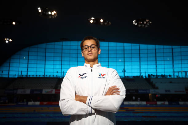 游泳教练月入过万？看看行业薪资大揭秘！