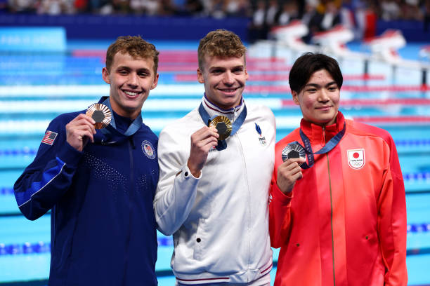 游泳救生员资格考试的年龄和身体条件要求