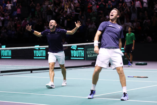 郑钦文精彩赛事回放: 高清网球比赛视频免费观看