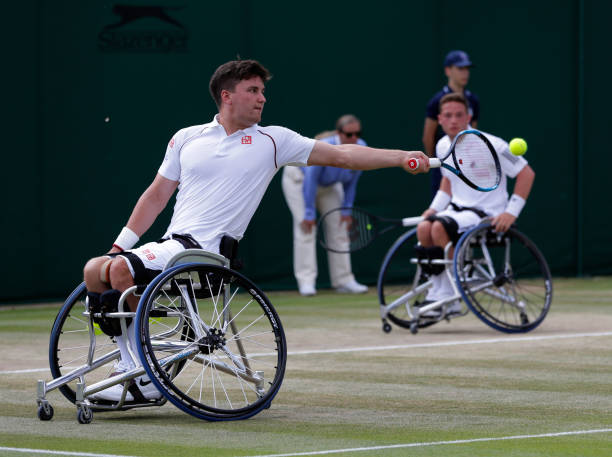 郑钦文不敌高芙止步罗马赛，但仍展现强劲实力