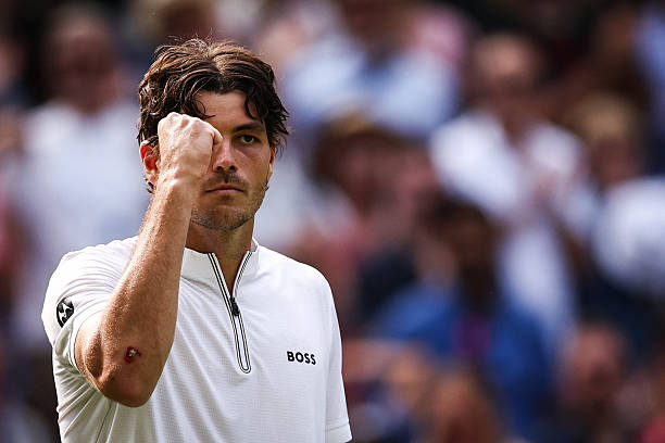 网球服饰中的色彩心理学：为何白色成为传统？