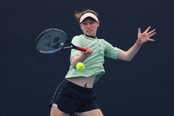 网球比赛第三盘规则解析：何时使用抢七制？