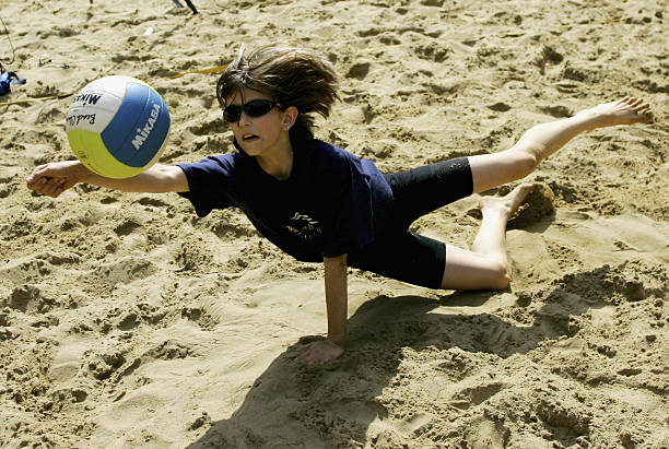 从对手到朋友：奇里切拉与朱婷的赛场情谊