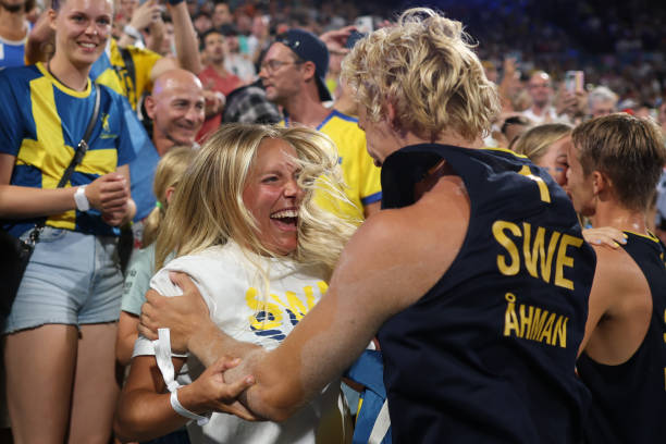 排球必备！掌握这几种标准手势，提升比赛表现