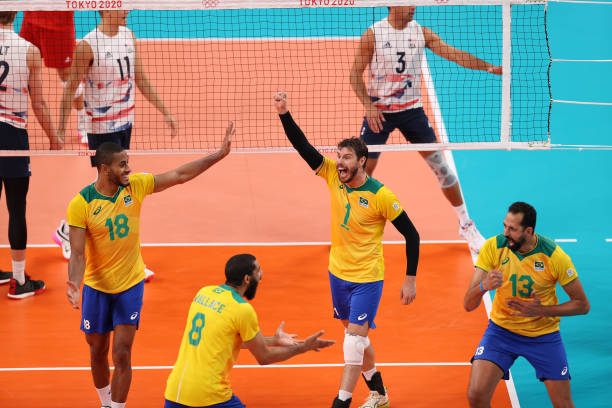 排球场上谁在做什么？六个位置功能大揭秘