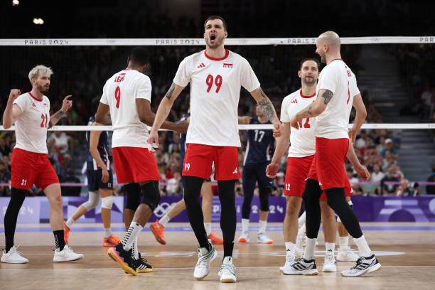 中学生排球入门：正确姿势与动作技巧详解